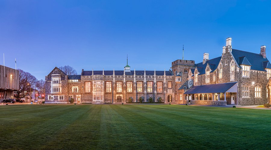 christ-s-college-is-set