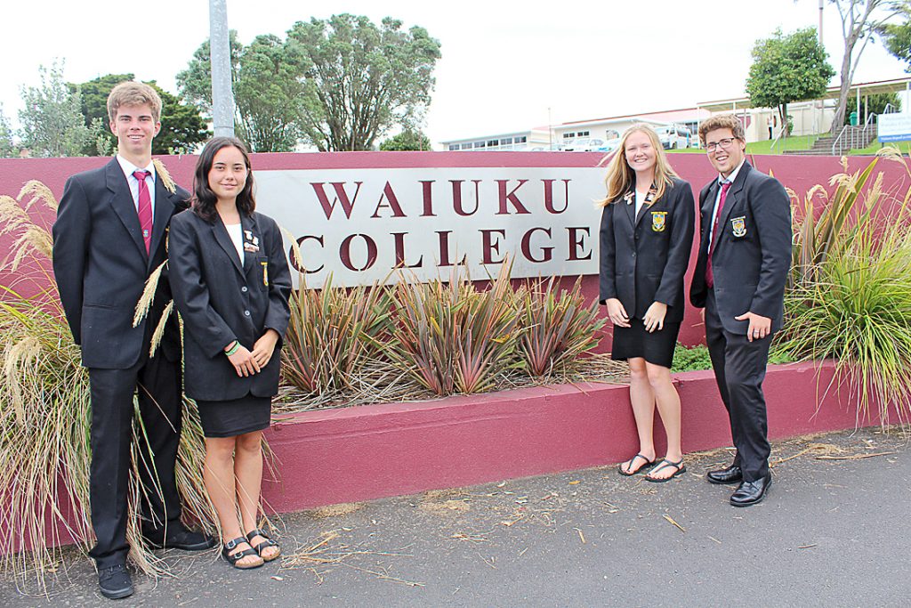 trung hoc waiuku college 1